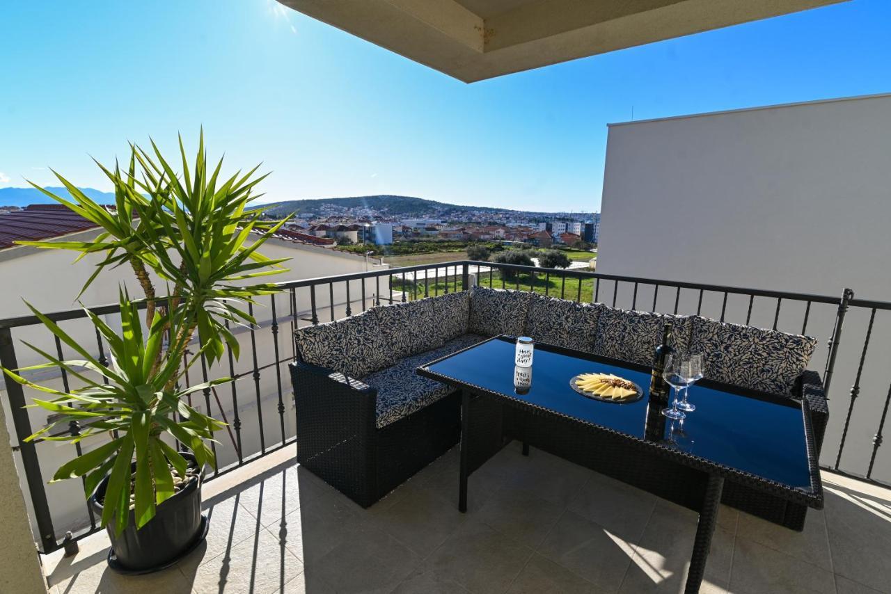 Apartment Marko Trogir Exterior photo